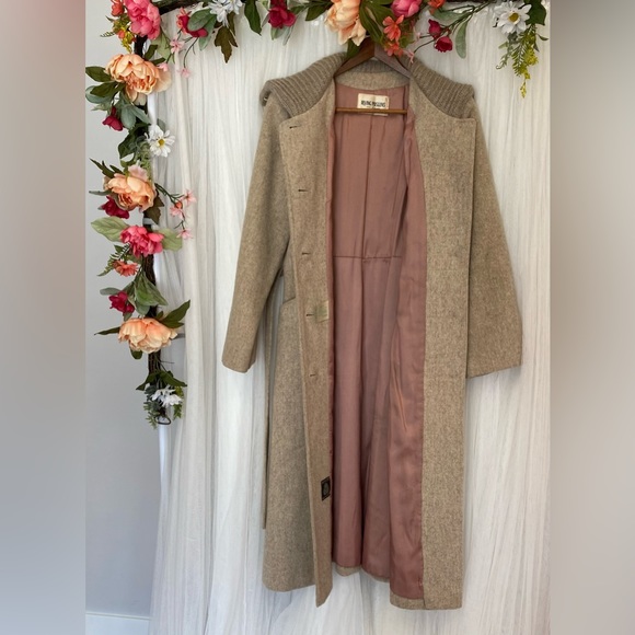 Vintage Irving Posluns Wool Coat - Picture 3 of 12